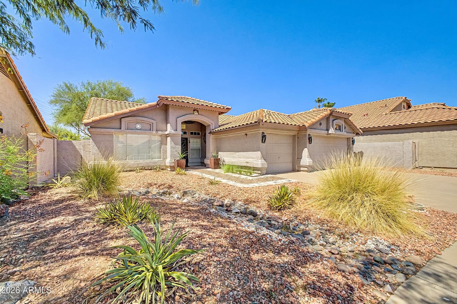 8826 E PALM RIDGE Drive, Scottsdale, AZ 85260 — photo 2 of 33