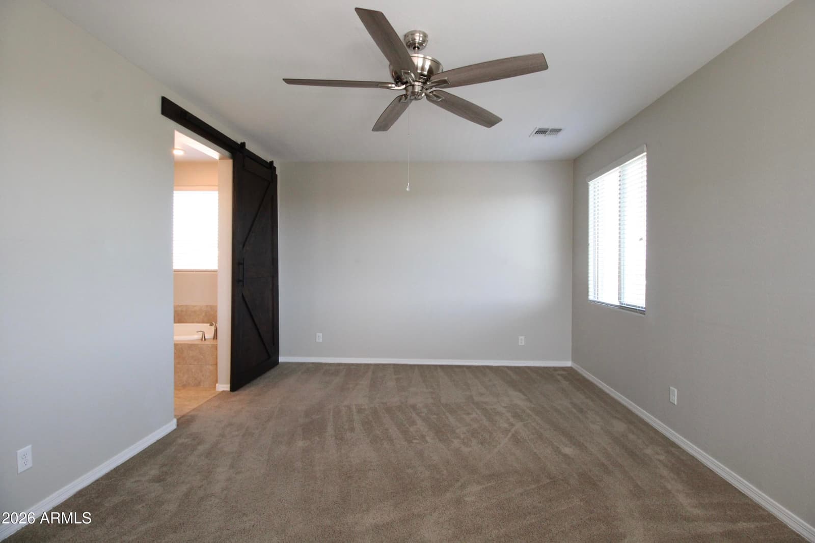 10221 E WAVELENGTH Avenue, Mesa, AZ 85212 — photo 12 of 32