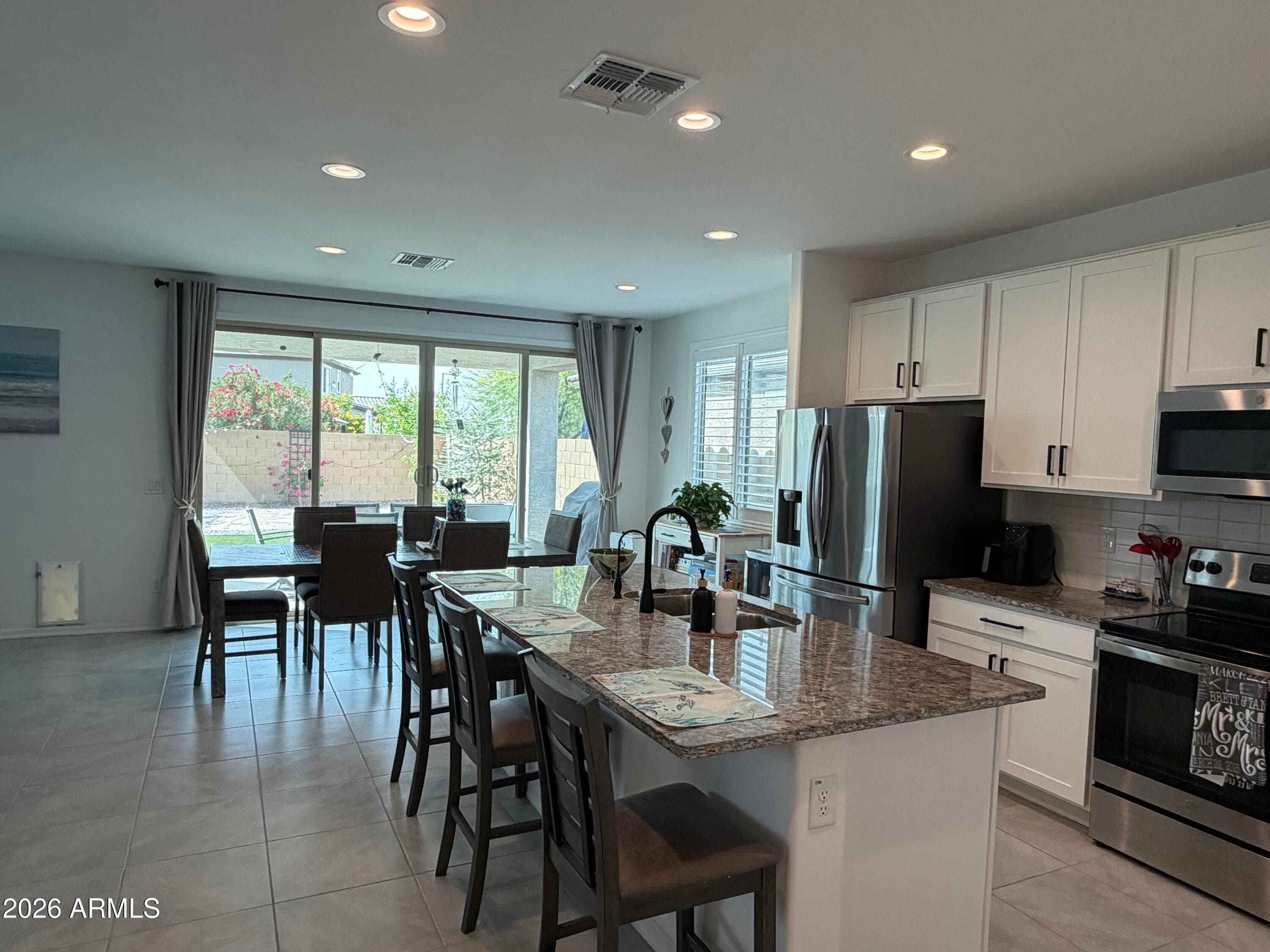18487 W Ipswitch Way, Surprise, AZ 85374 — photo 3 of 32