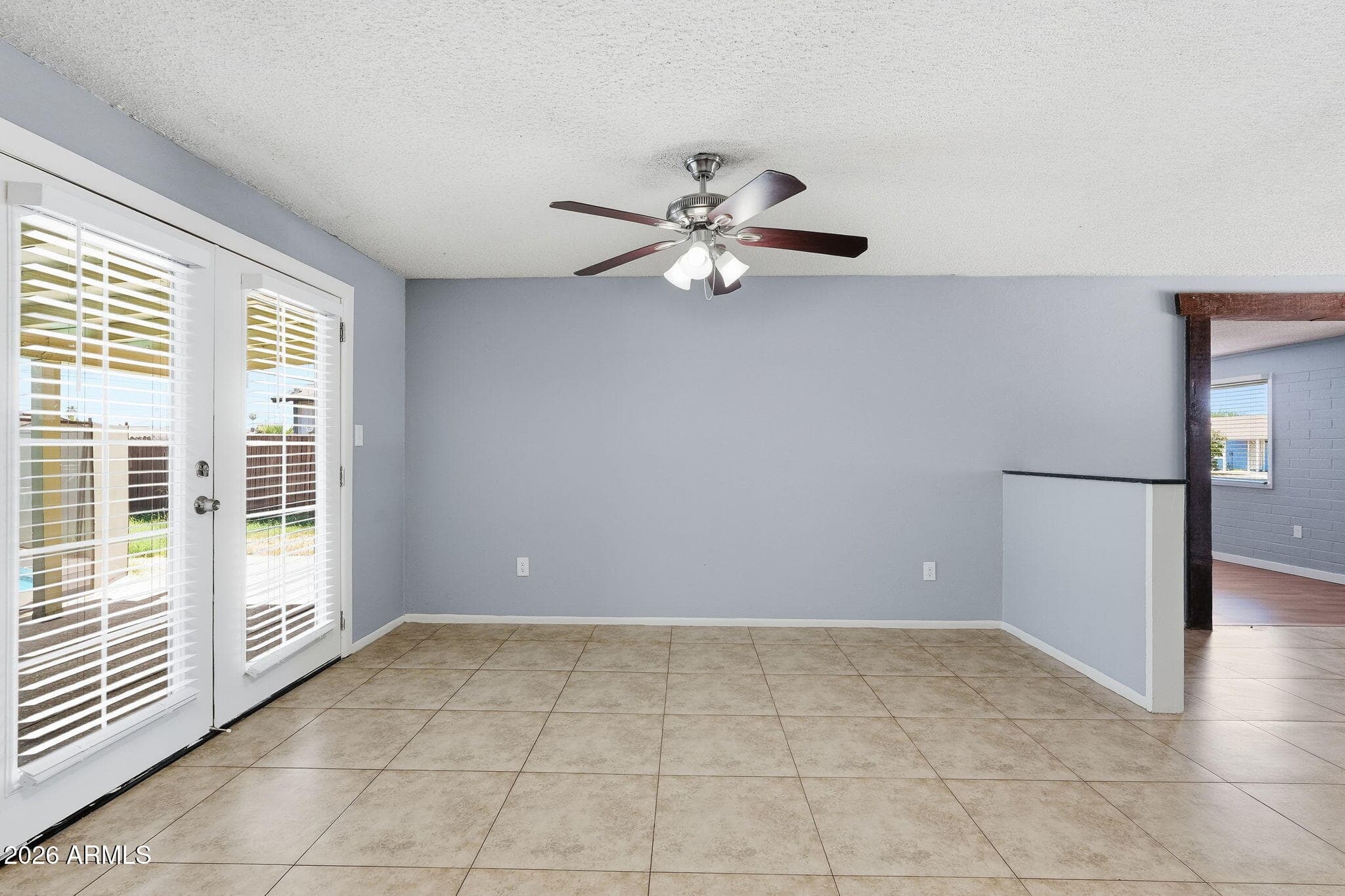 1941 W VOLTAIRE Avenue, Phoenix, AZ 85029 — photo 5 of 31
