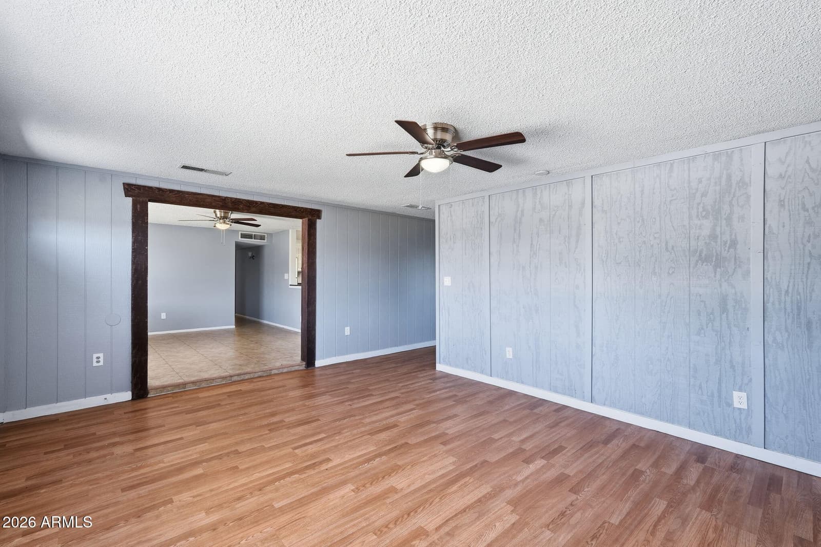 1941 W VOLTAIRE Avenue, Phoenix, AZ 85029 — photo 8 of 31