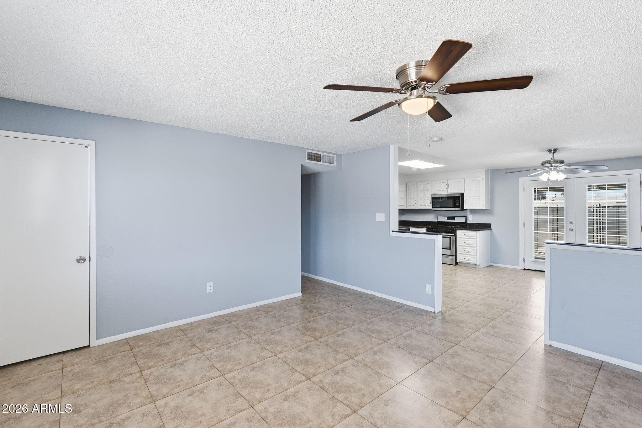 1941 W VOLTAIRE Avenue, Phoenix, AZ 85029 — photo 9 of 31