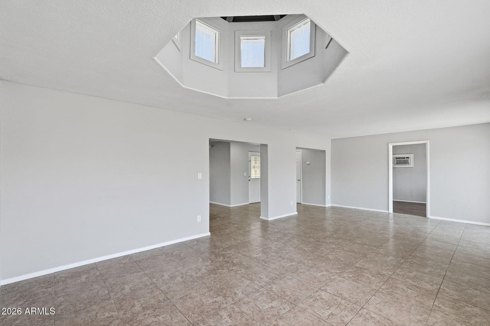 4125 W EL CAMINITO Drive, Phoenix, AZ 85051 — photo 7 of 32