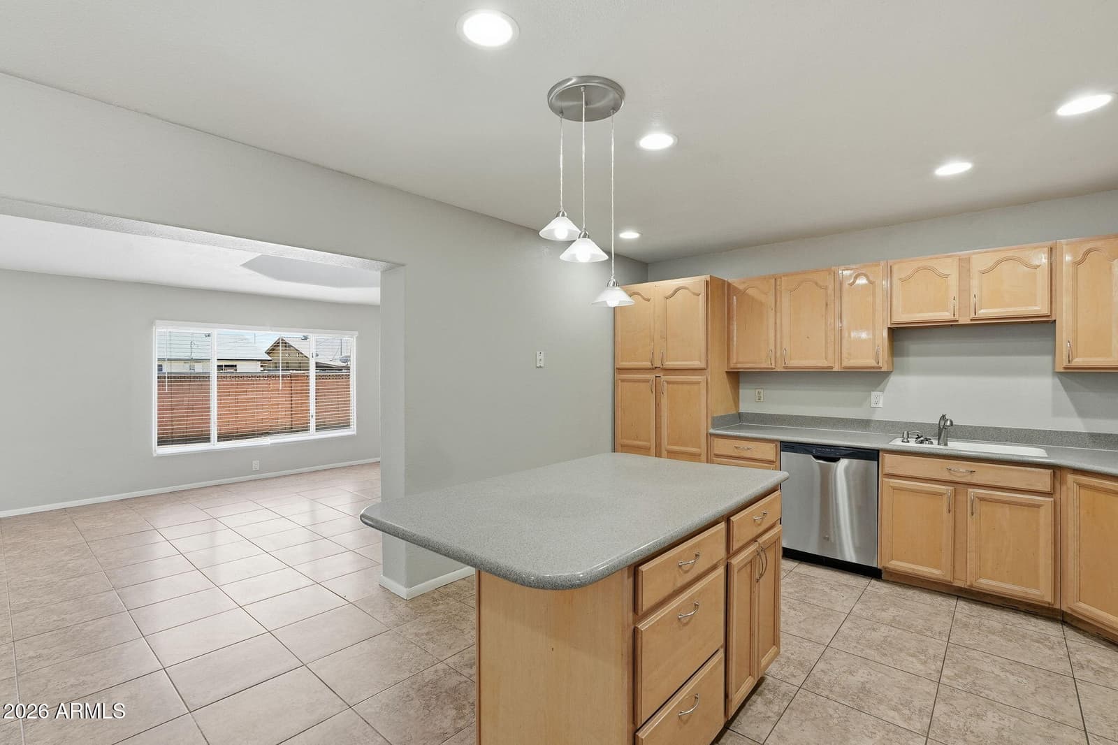 4125 W EL CAMINITO Drive, Phoenix, AZ 85051 — photo 9 of 32
