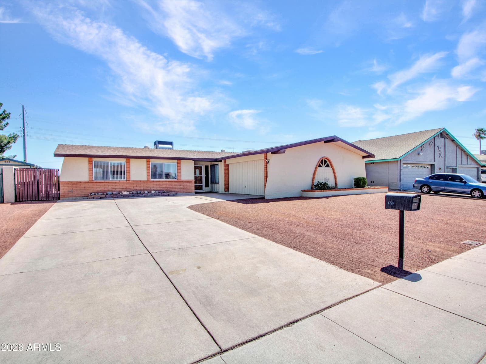 4729 W LUPINE Avenue, Glendale, AZ 85304 — photo 1 of 61