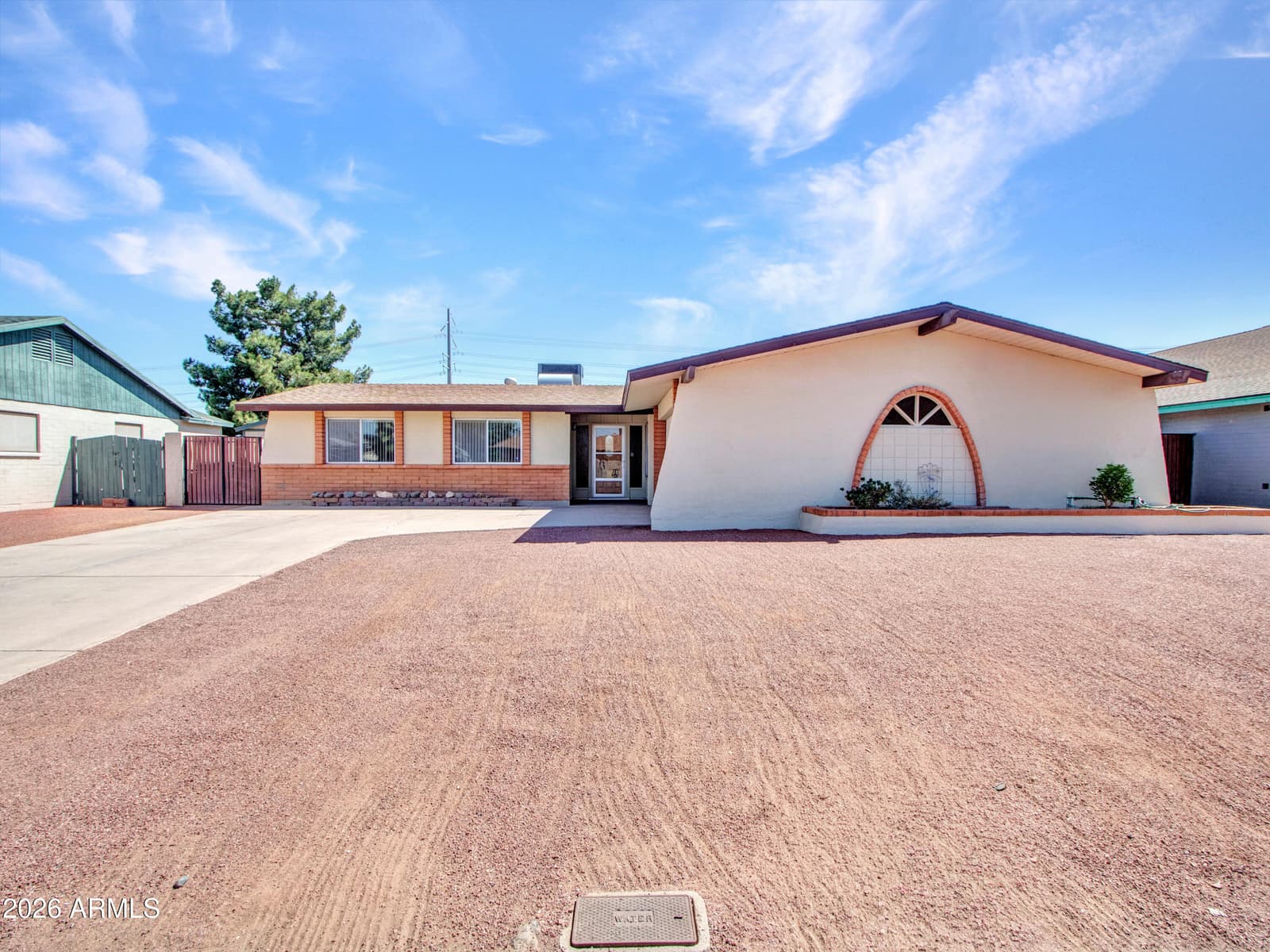 4729 W LUPINE Avenue, Glendale, AZ 85304 — photo 2 of 61