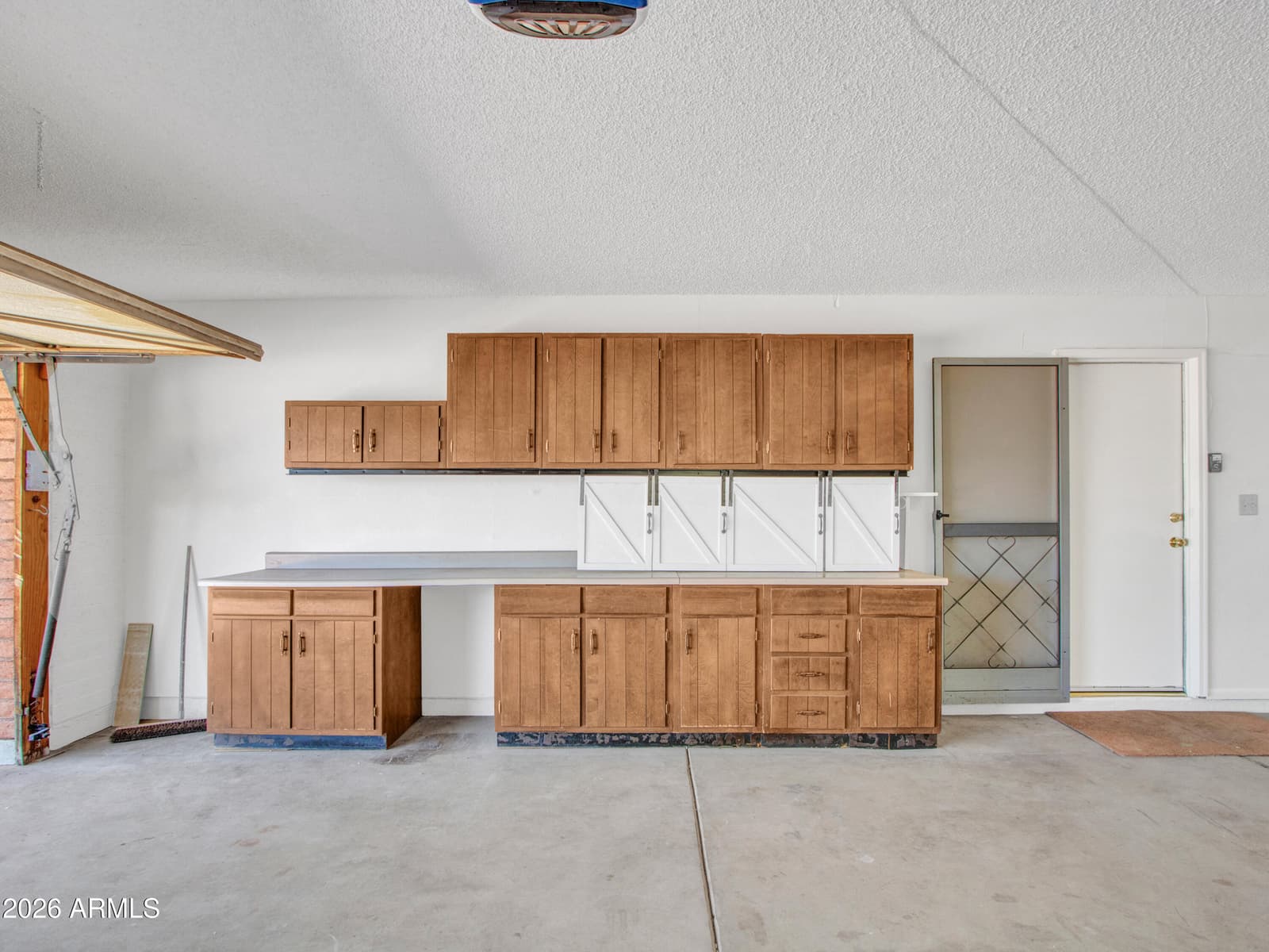 4729 W LUPINE Avenue, Glendale, AZ 85304 — photo 6 of 61