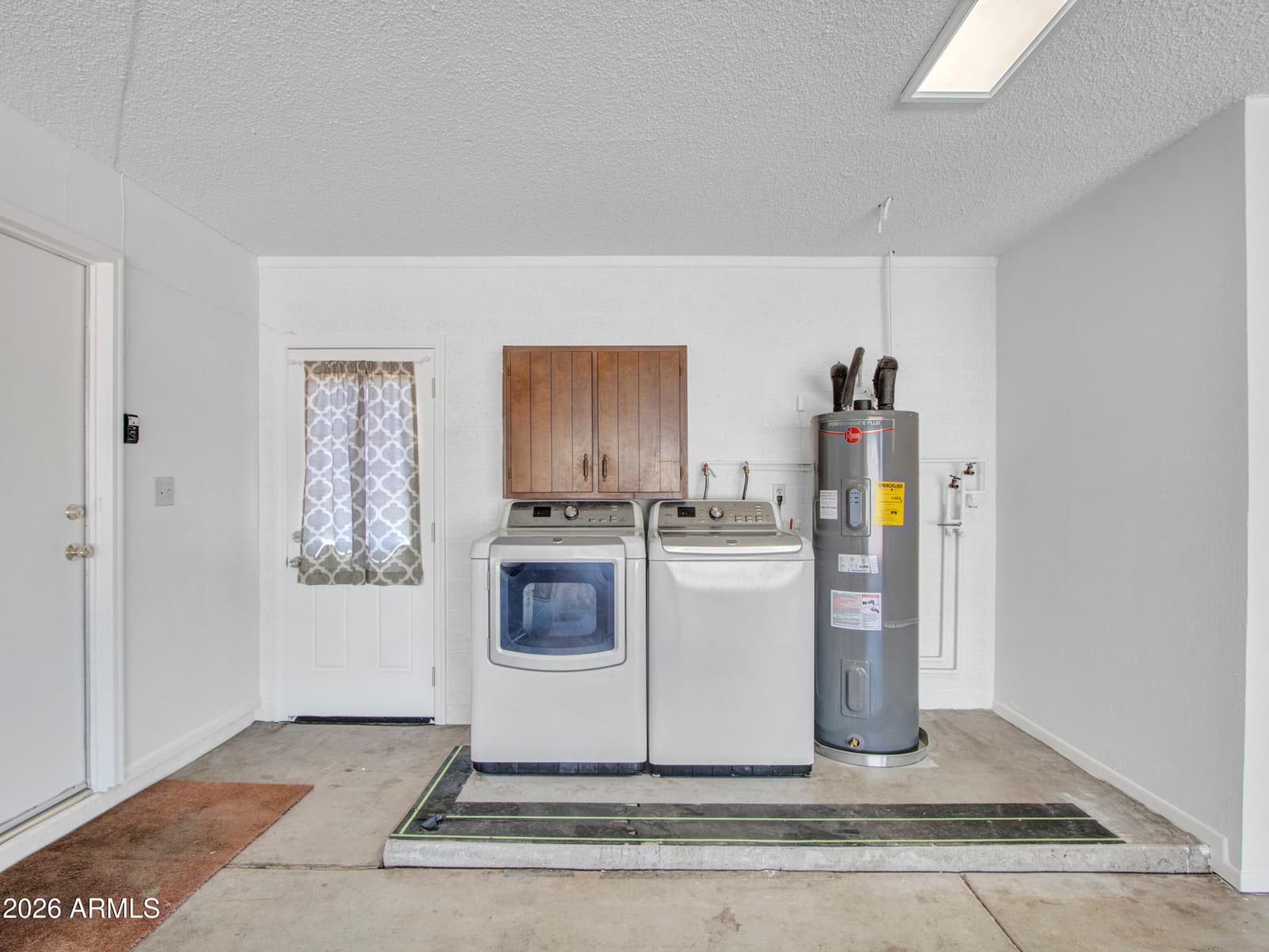 4729 W LUPINE Avenue, Glendale, AZ 85304 — photo 7 of 61