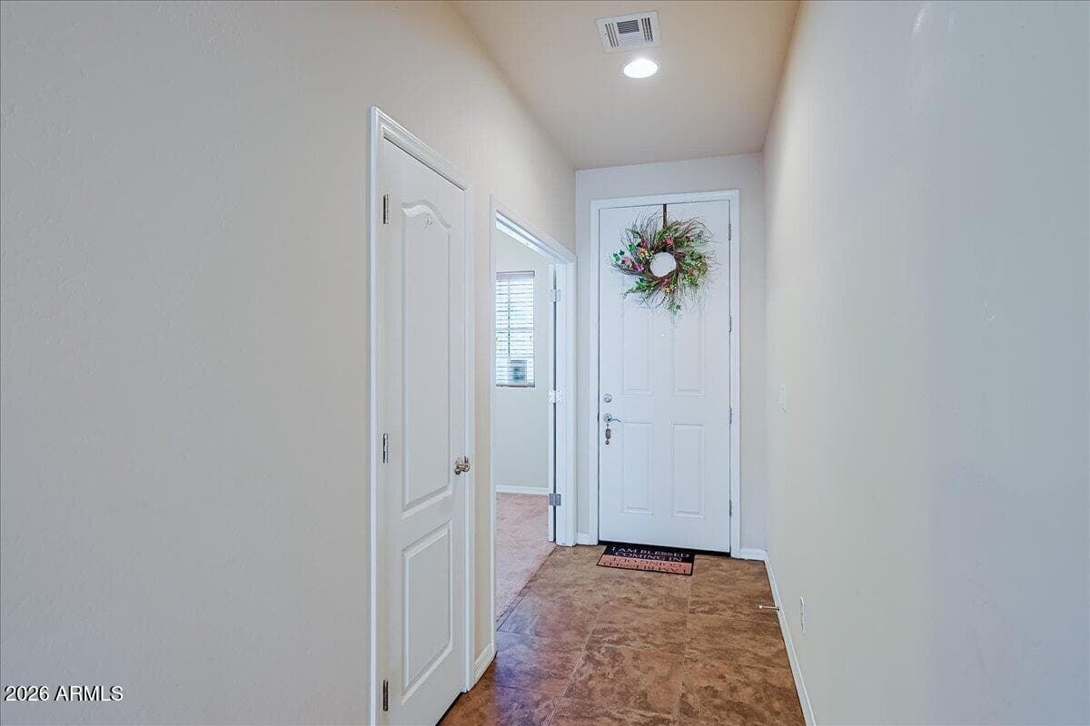 7318 W MIDWAY Avenue, Glendale, AZ 85303 — photo 3 of 43