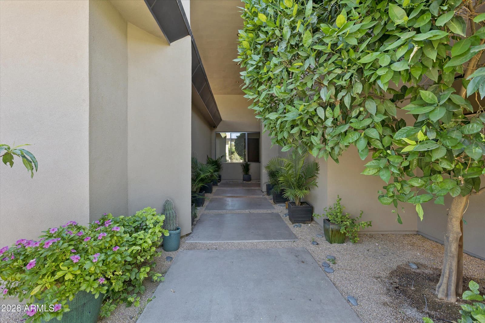37021 N HOLIDAY Lane, Carefree, AZ 85377 — photo 9 of 120
