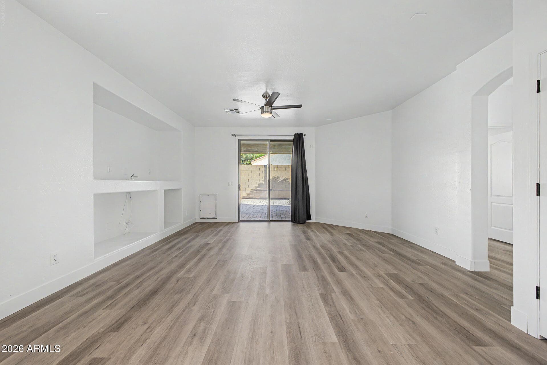 11921 W MONTE VISTA Road, Avondale, AZ 85392 — photo 15 of 56