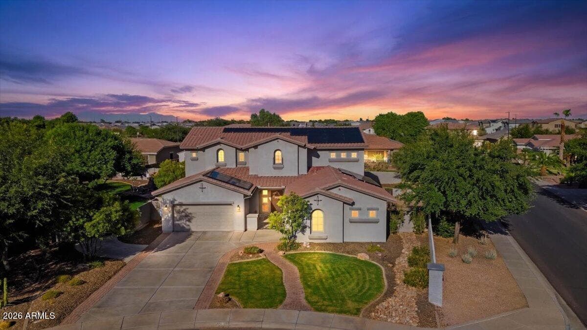 1122 E LODGEPOLE Drive, Gilbert, AZ 85298 — photo 2 of 92