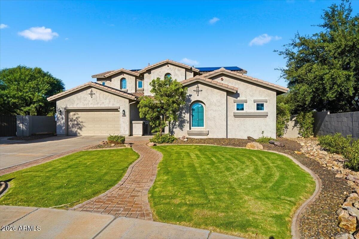 1122 E LODGEPOLE Drive, Gilbert, AZ 85298 — photo 3 of 92