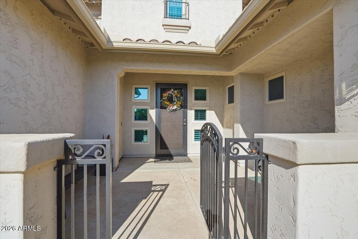 1122 E LODGEPOLE Drive, Gilbert, AZ 85298 — photo 10 of 92