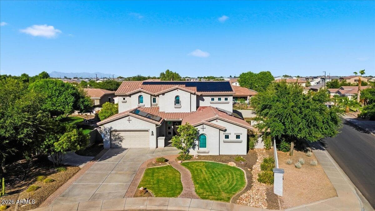 1122 E LODGEPOLE Drive, Gilbert, AZ 85298 — photo 14 of 92