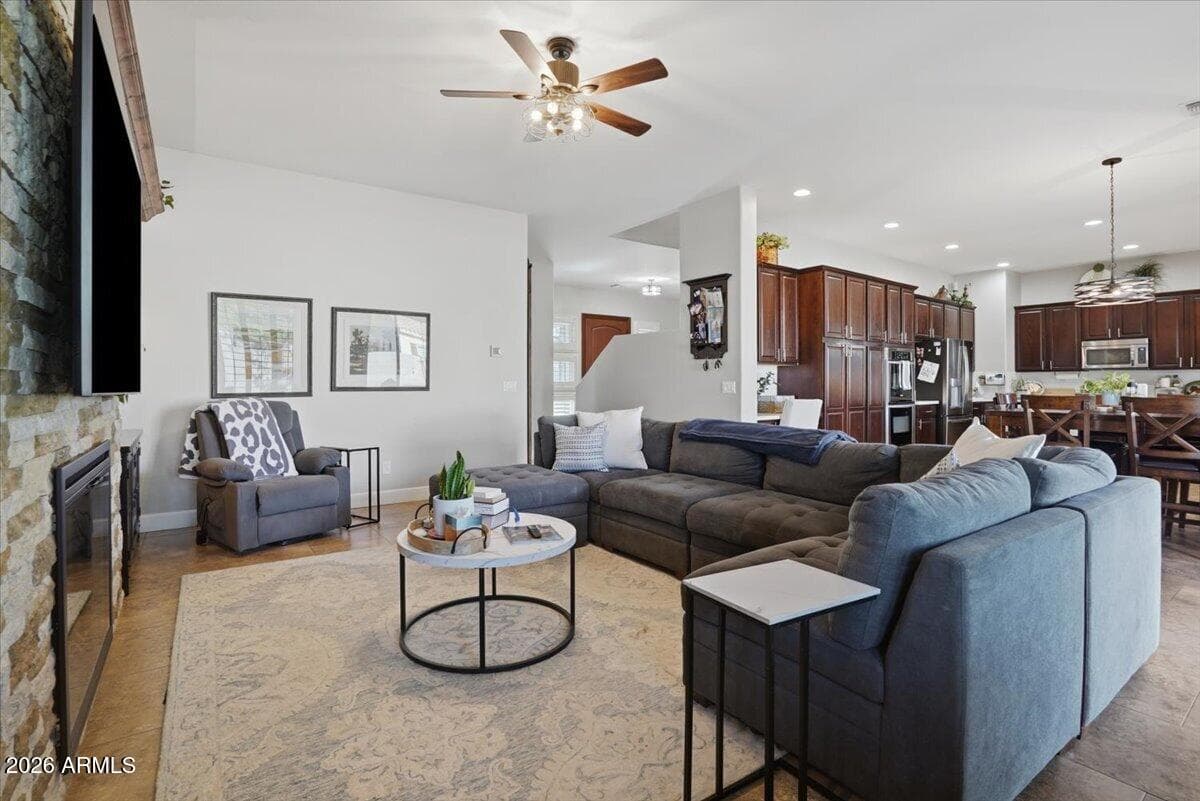 1122 E LODGEPOLE Drive, Gilbert, AZ 85298 — photo 22 of 92