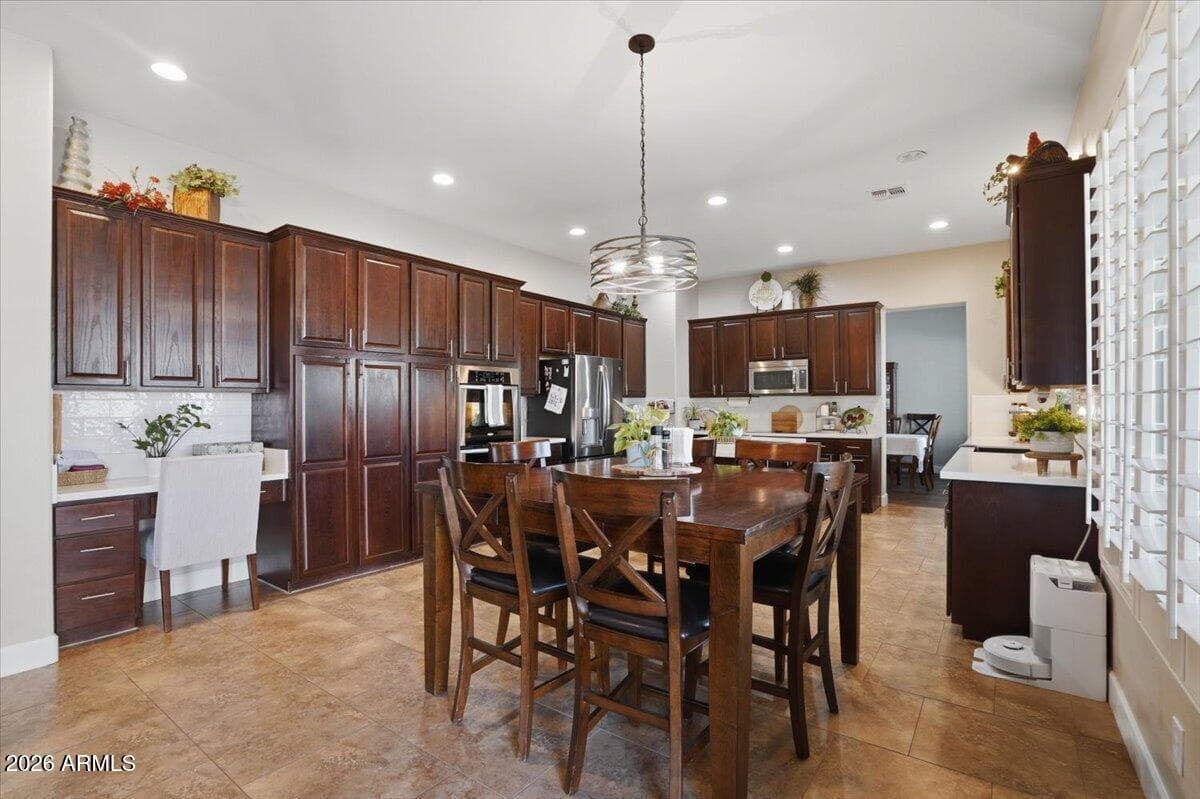 1122 E LODGEPOLE Drive, Gilbert, AZ 85298 — photo 24 of 92