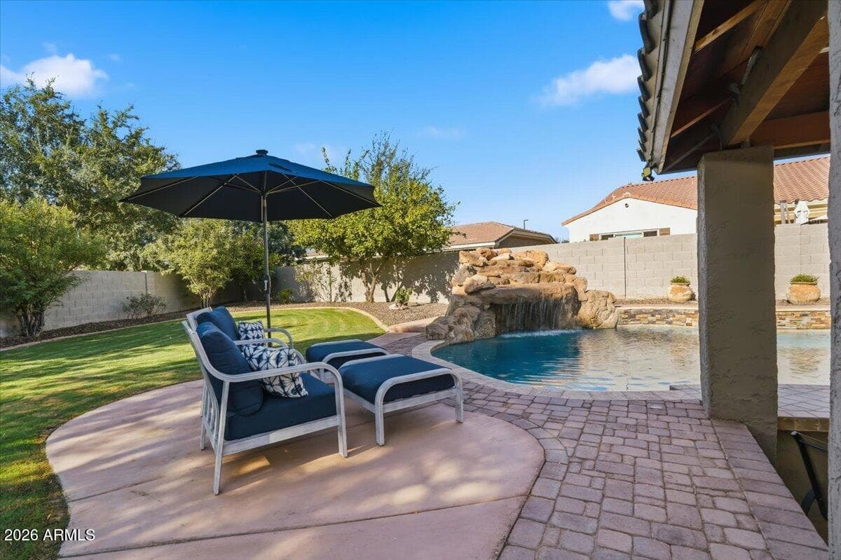 1122 E LODGEPOLE Drive, Gilbert, AZ 85298 — photo 77 of 92