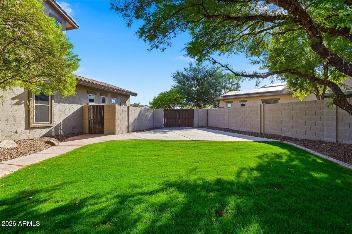 1122 E LODGEPOLE Drive, Gilbert, AZ 85298 — photo 83 of 92