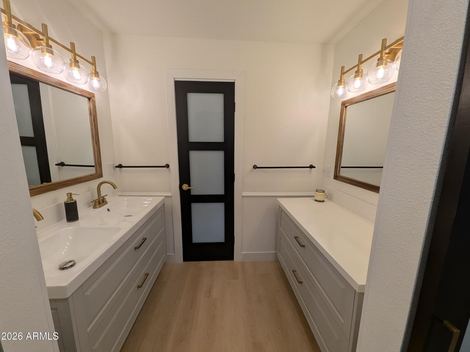 735 E MANHATTON Drive, Tempe, AZ 85282 — photo 14 of 40