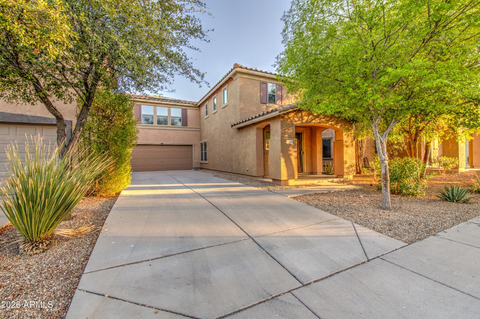 18535 W UDALL Drive, Surprise, AZ 85374 — photo 5 of 38