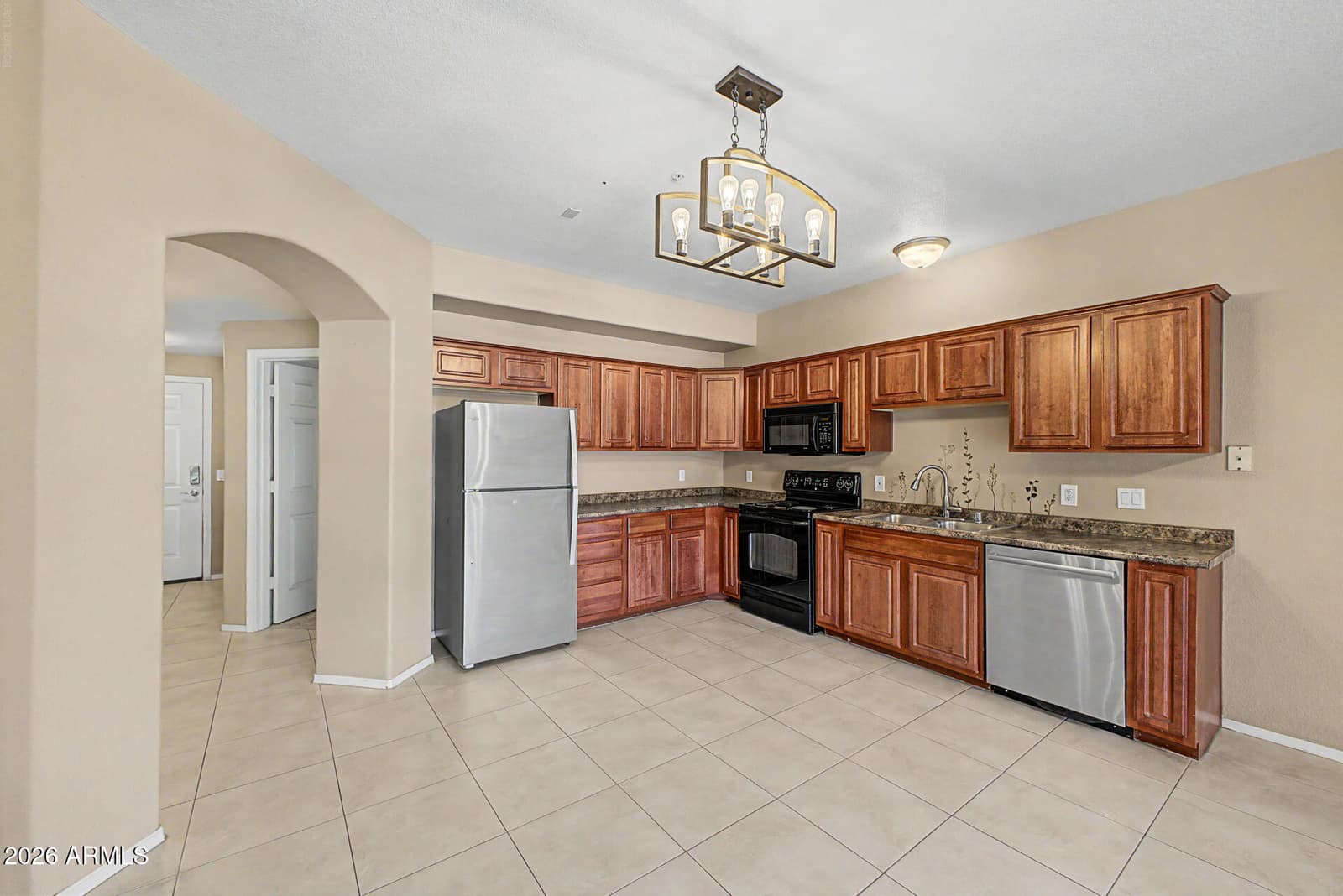 920 E DEVONSHIRE Avenue 2024, Phoenix, AZ 85014 — photo 7 of 26