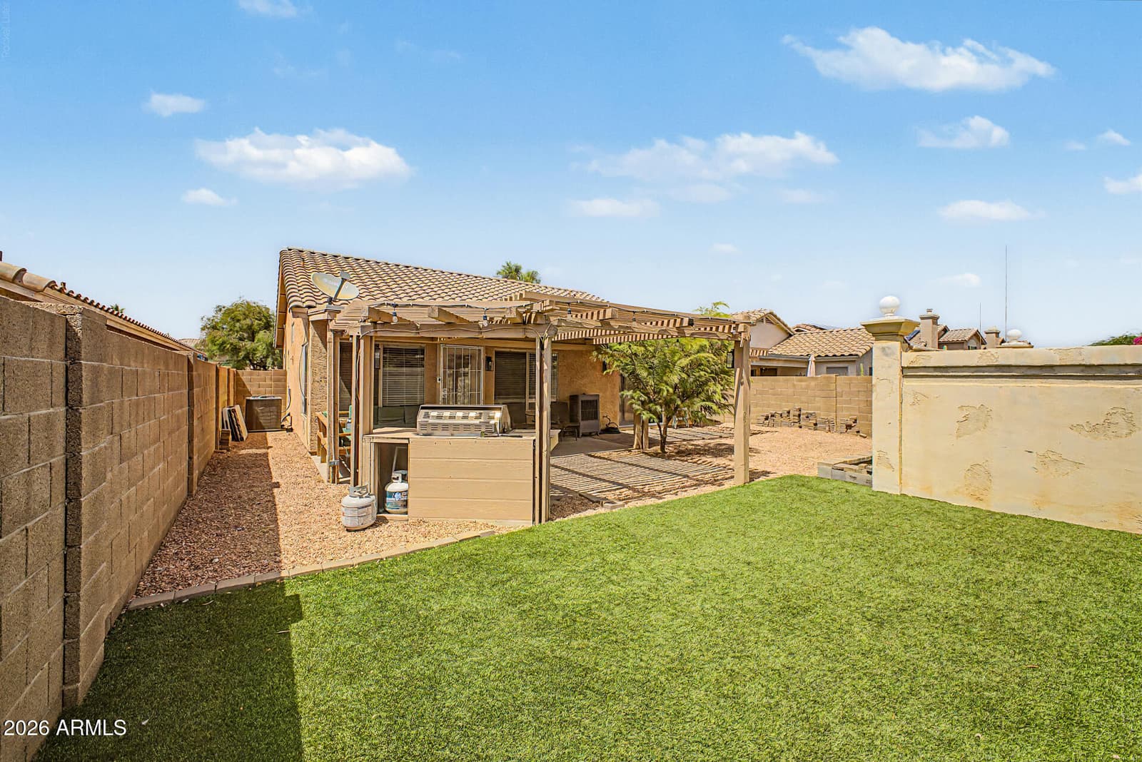 15019 W ROCKROSE Way, Surprise, AZ 85374 — photo 40 of 45