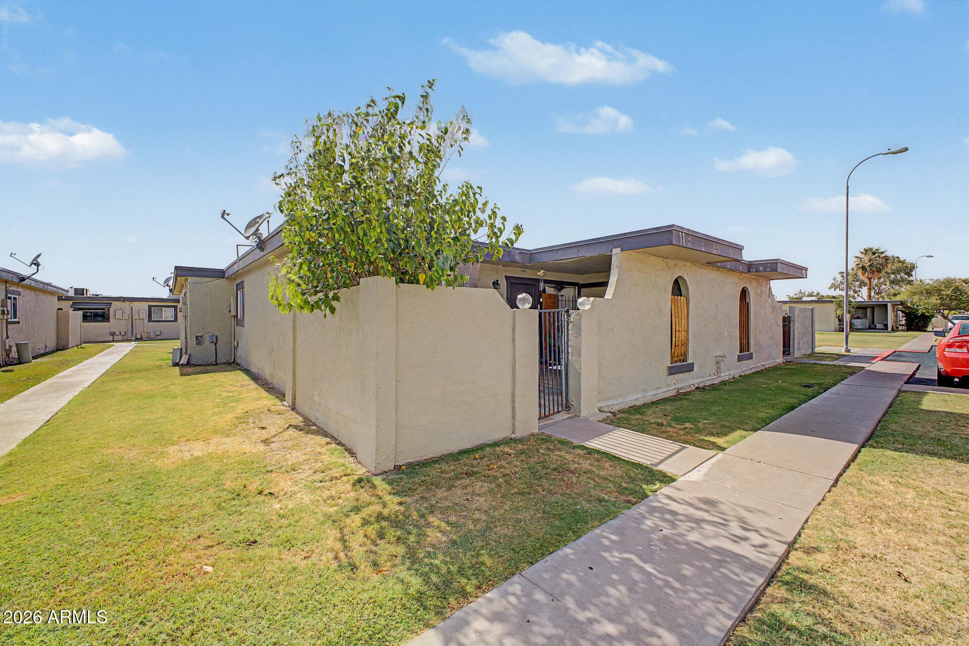 830 S DOBSON Road 11, Mesa, AZ 85202 — photo 3 of 33