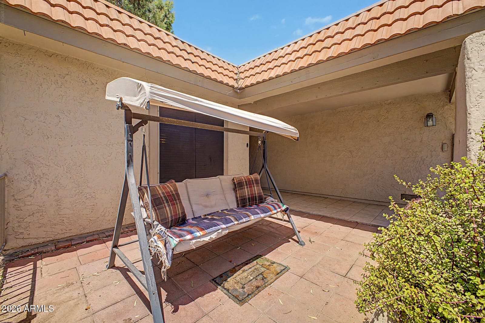 11222 S TALAVI Lane, Phoenix, AZ 85044 — photo 5 of 38