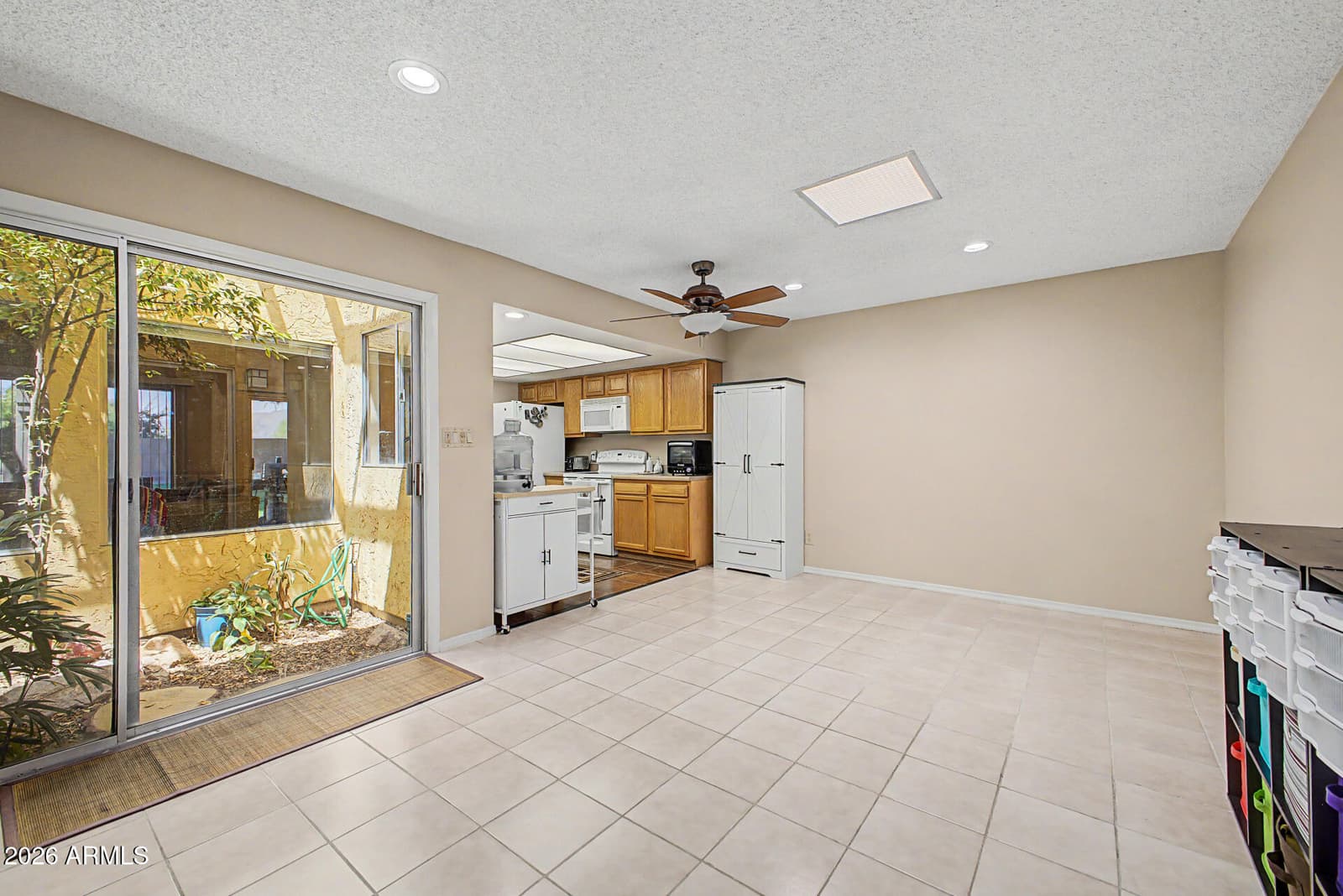 11222 S TALAVI Lane, Phoenix, AZ 85044 — photo 12 of 38