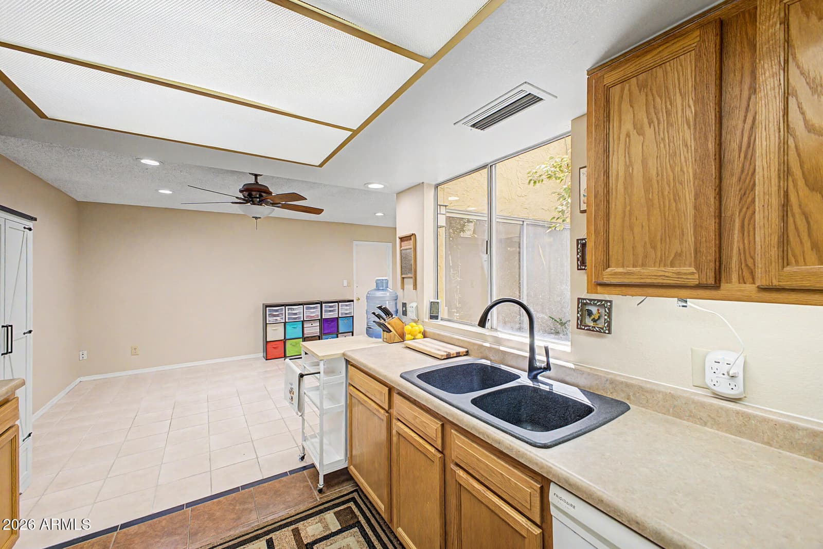 11222 S TALAVI Lane, Phoenix, AZ 85044 — photo 18 of 38