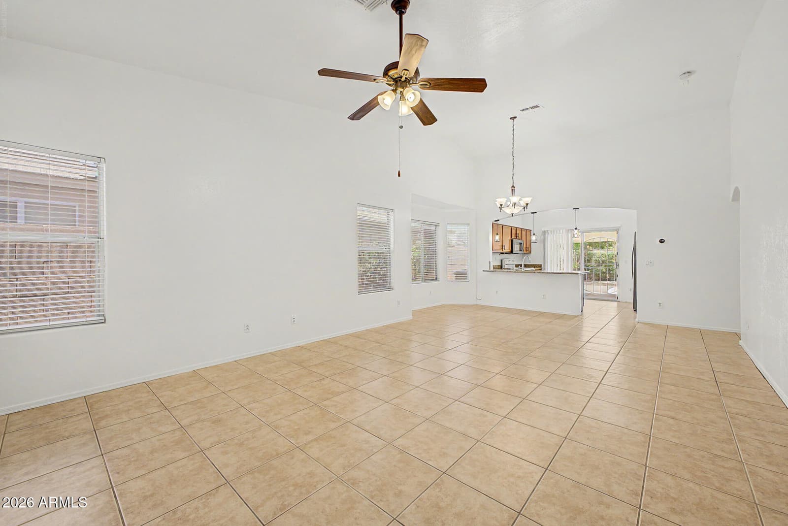 3337 S 95TH Drive, Tolleson, AZ 85353 — photo 5 of 22