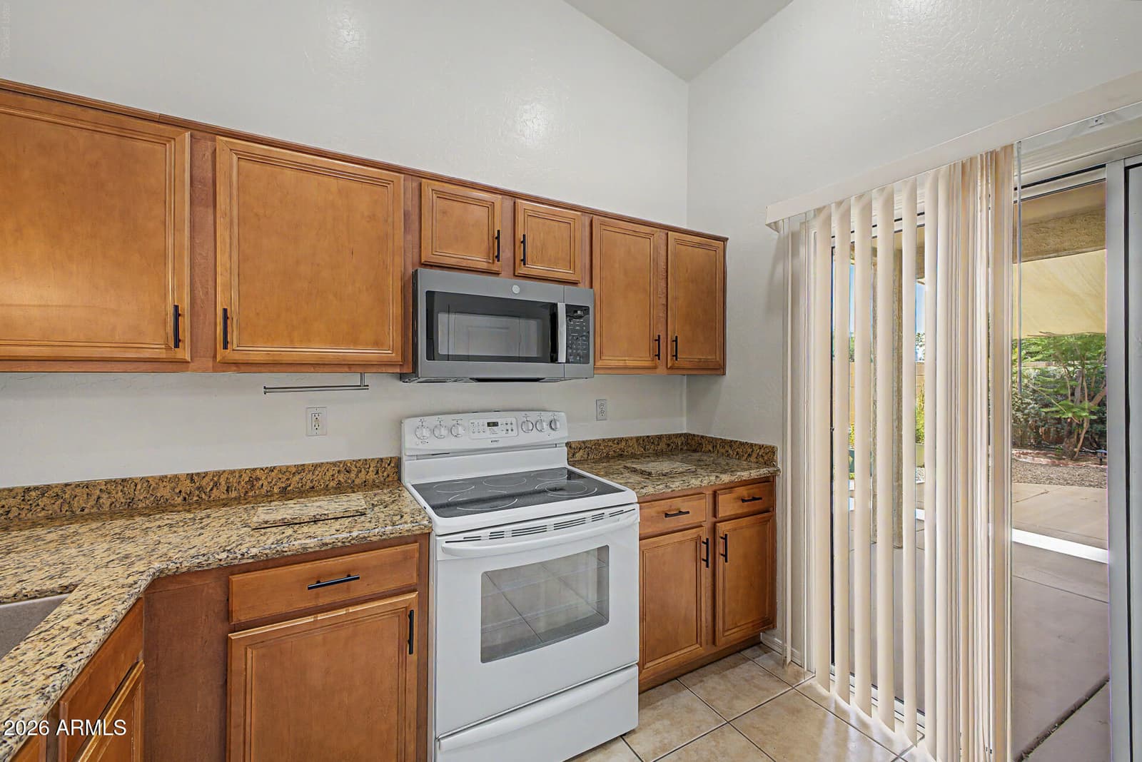 3337 S 95TH Drive, Tolleson, AZ 85353 — photo 7 of 22