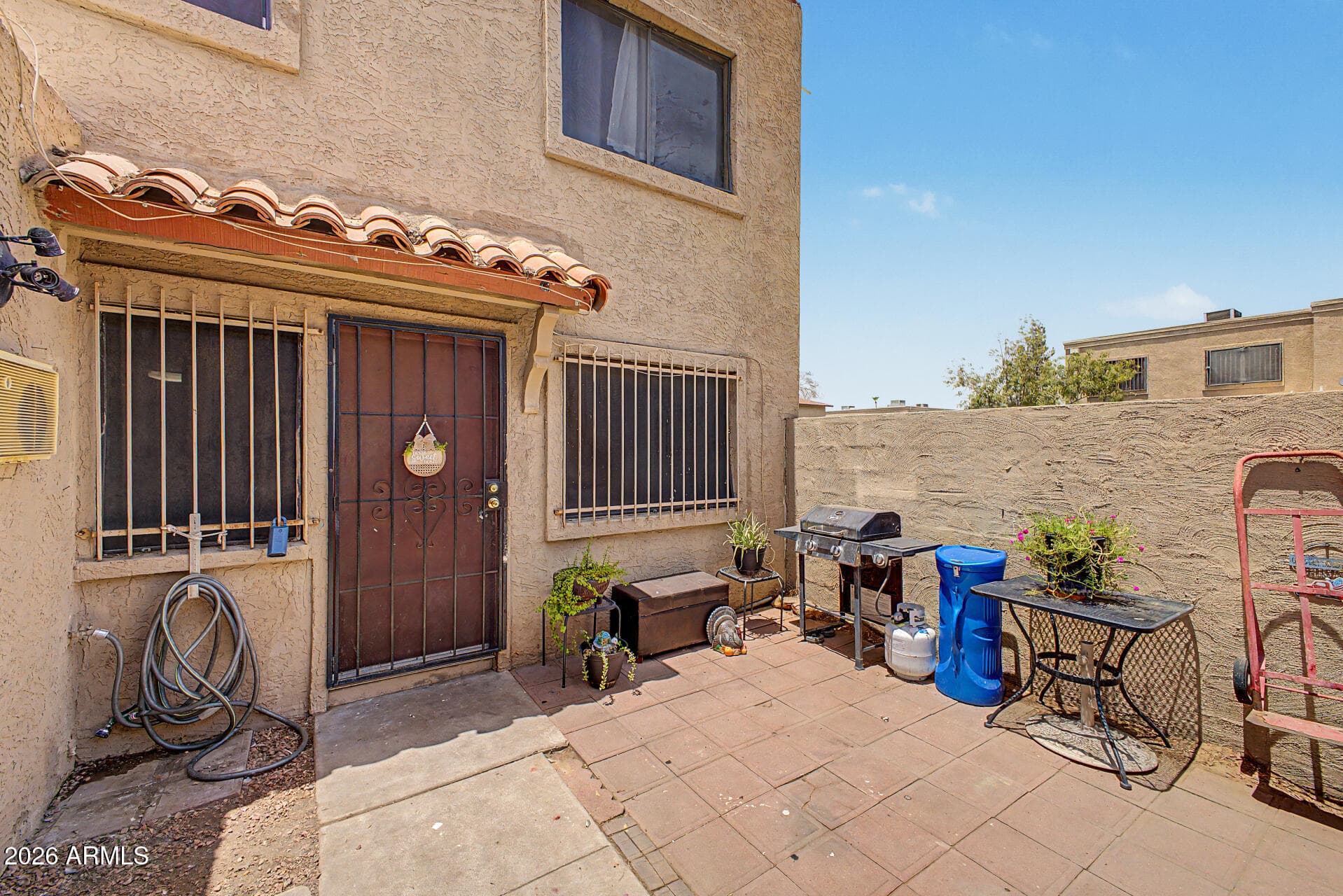 4049 W READE Avenue, Phoenix, AZ 85019 — photo 3 of 16