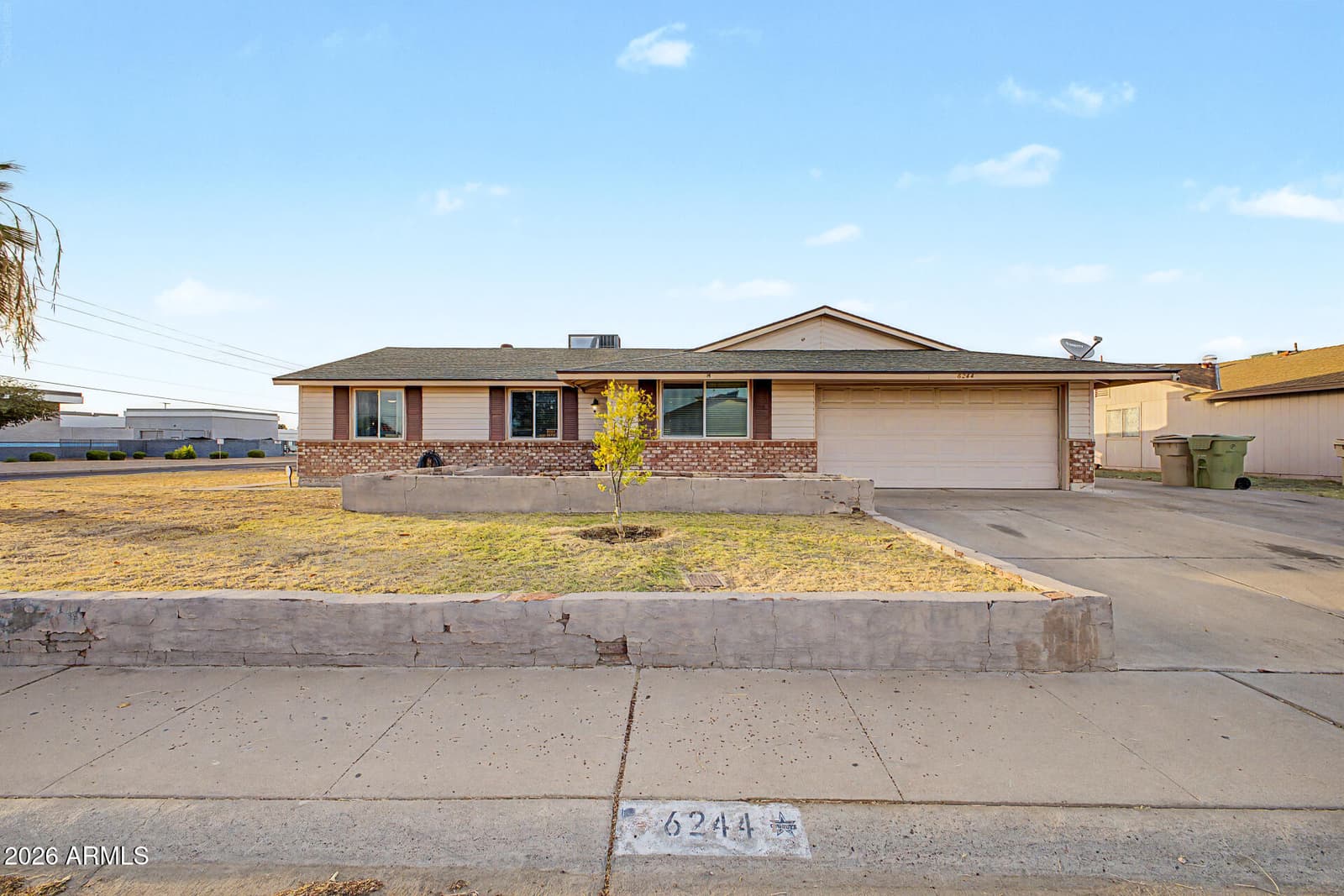 6244 W KAREN LEE Lane, Glendale, AZ 85306 — photo 4 of 47