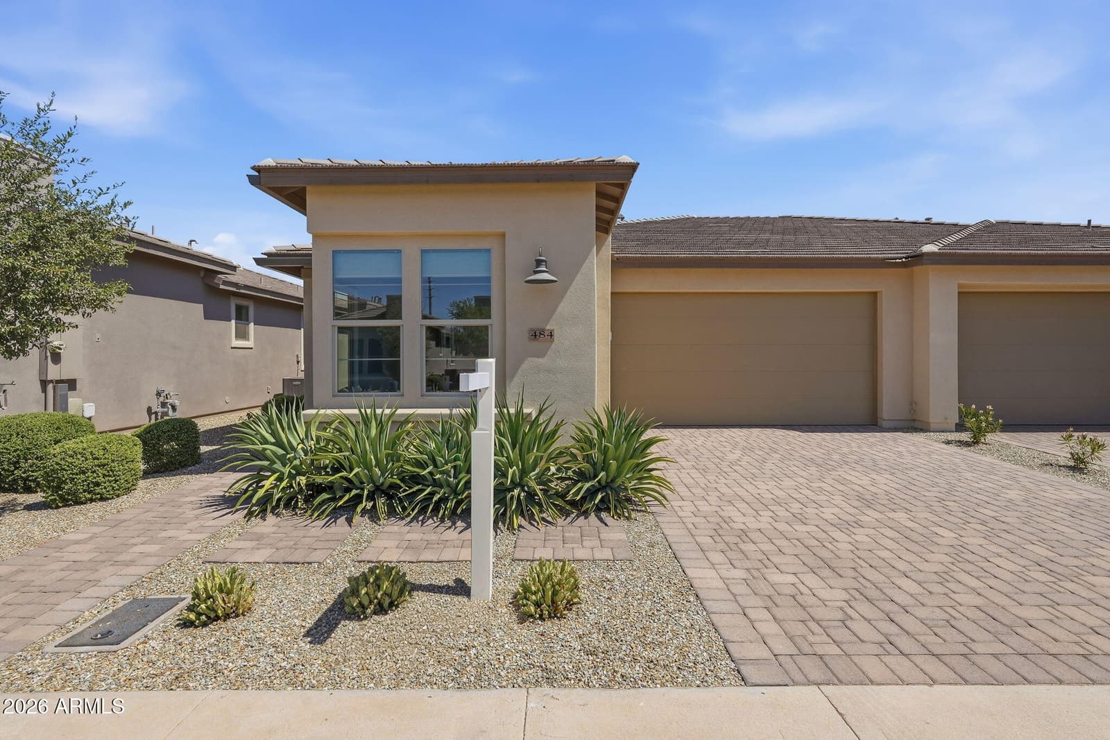 484 E CITRUS HOLLOW Way, Queen Creek, AZ 85140 — photo 3 of 40