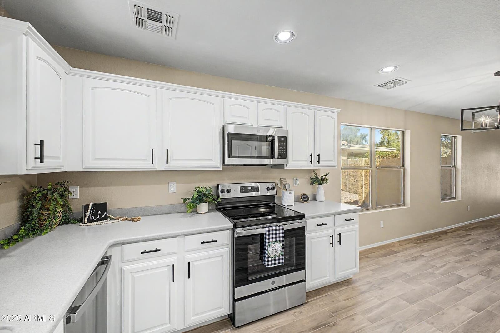 16928 W RIMROCK Street, Surprise, AZ 85388 — photo 4 of 24