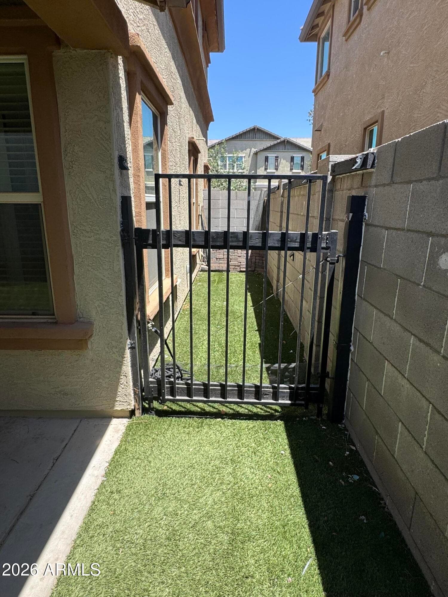 6843 E POSADA Circle, Mesa, AZ 85212 — photo 10 of 25
