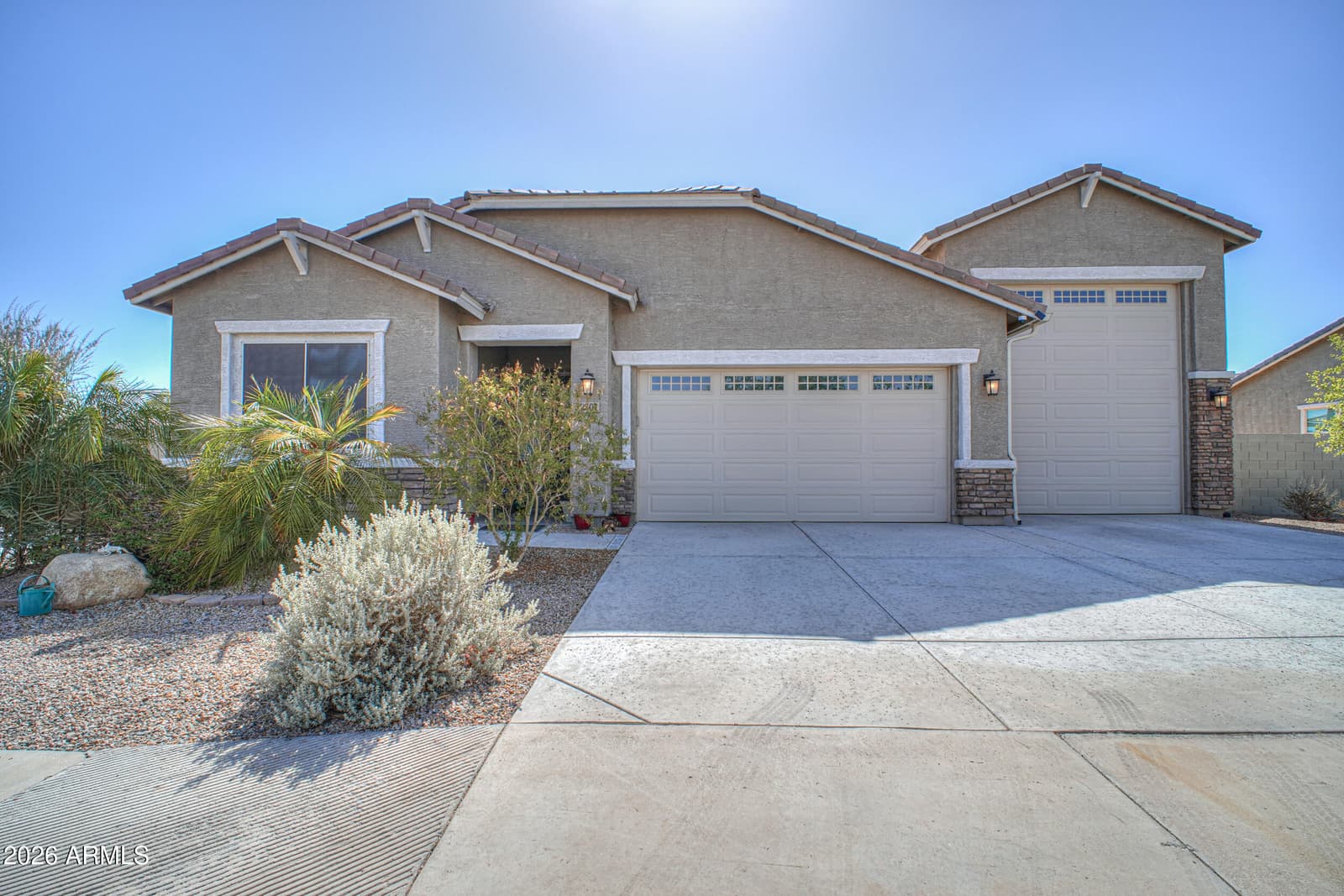 2507 N CASA GRANDE Avenue, Casa Grande, AZ 85122 — photo 1 of 63