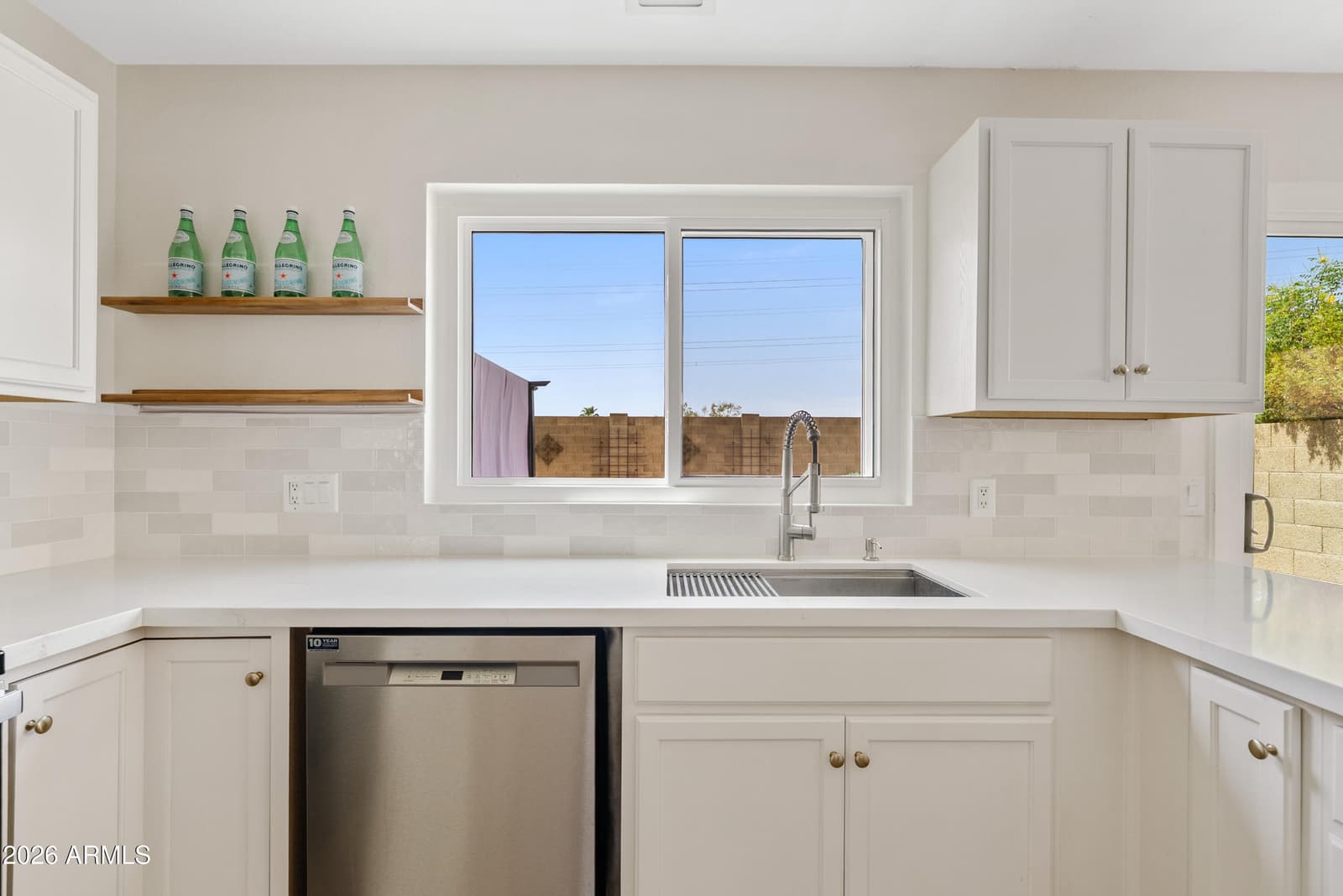 3959 W WHISPERING WIND Drive, Glendale, AZ 85310 — photo 5 of 28