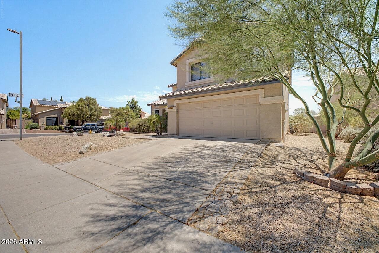 2115 E CIELO GRANDE Avenue, Phoenix, AZ 85024 — photo 6 of 35