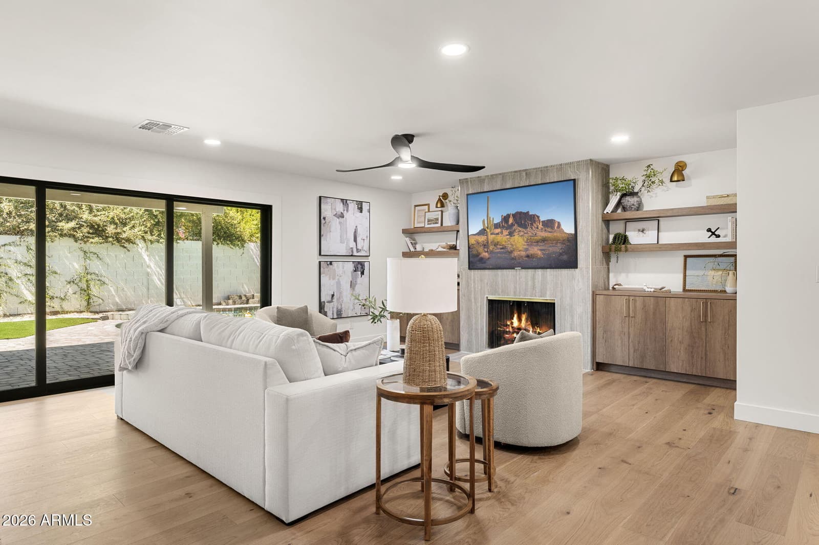 8402 E SHETLAND Trail, Scottsdale, AZ 85258 — photo 11 of 61