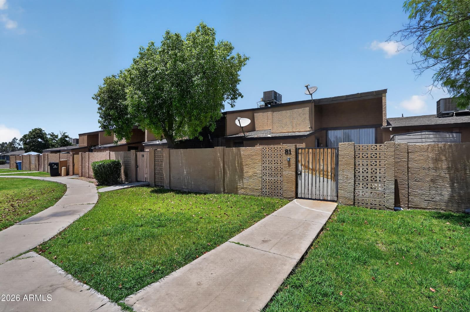 3646 N 67TH Avenue 81, Phoenix, AZ 85033 — photo 1 of 33