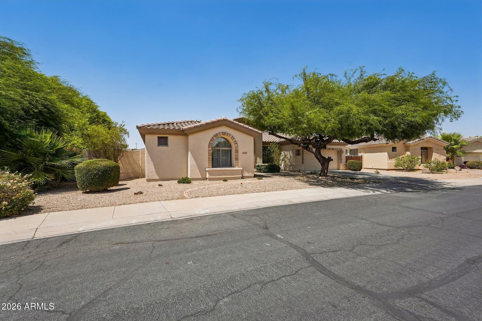 14450 W AVALON Drive, Goodyear, AZ 85395 — photo 2 of 46