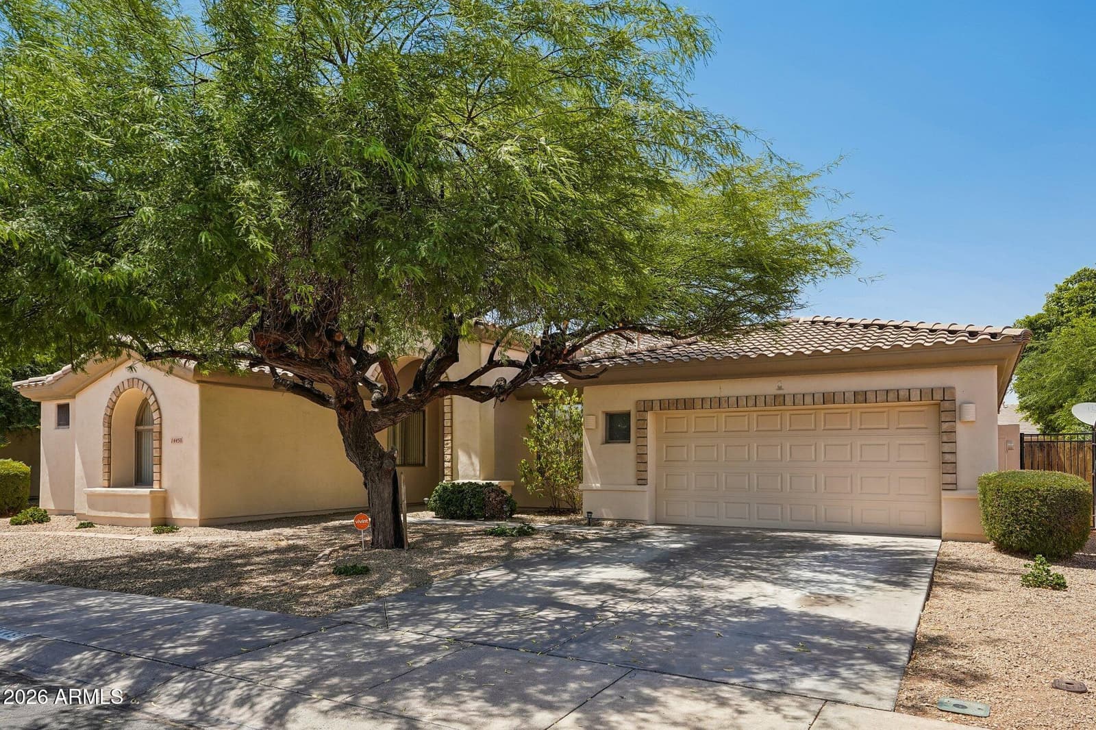 14450 W AVALON Drive, Goodyear, AZ 85395 — photo 4 of 46