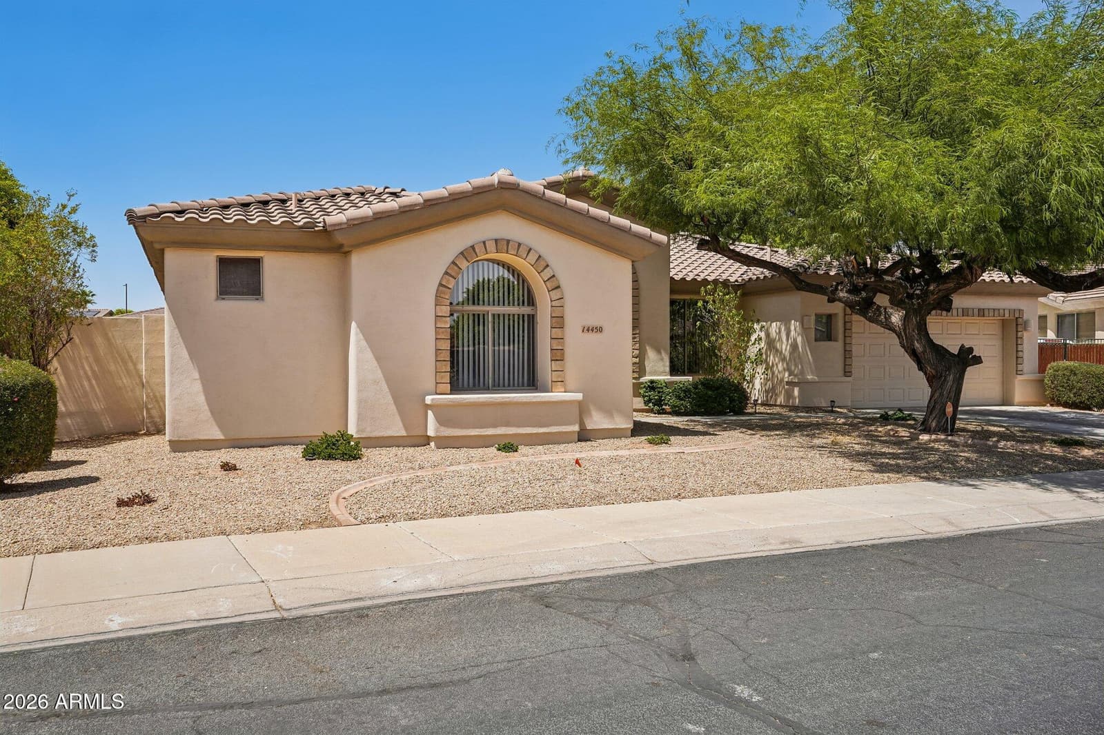14450 W AVALON Drive, Goodyear, AZ 85395 — photo 6 of 46