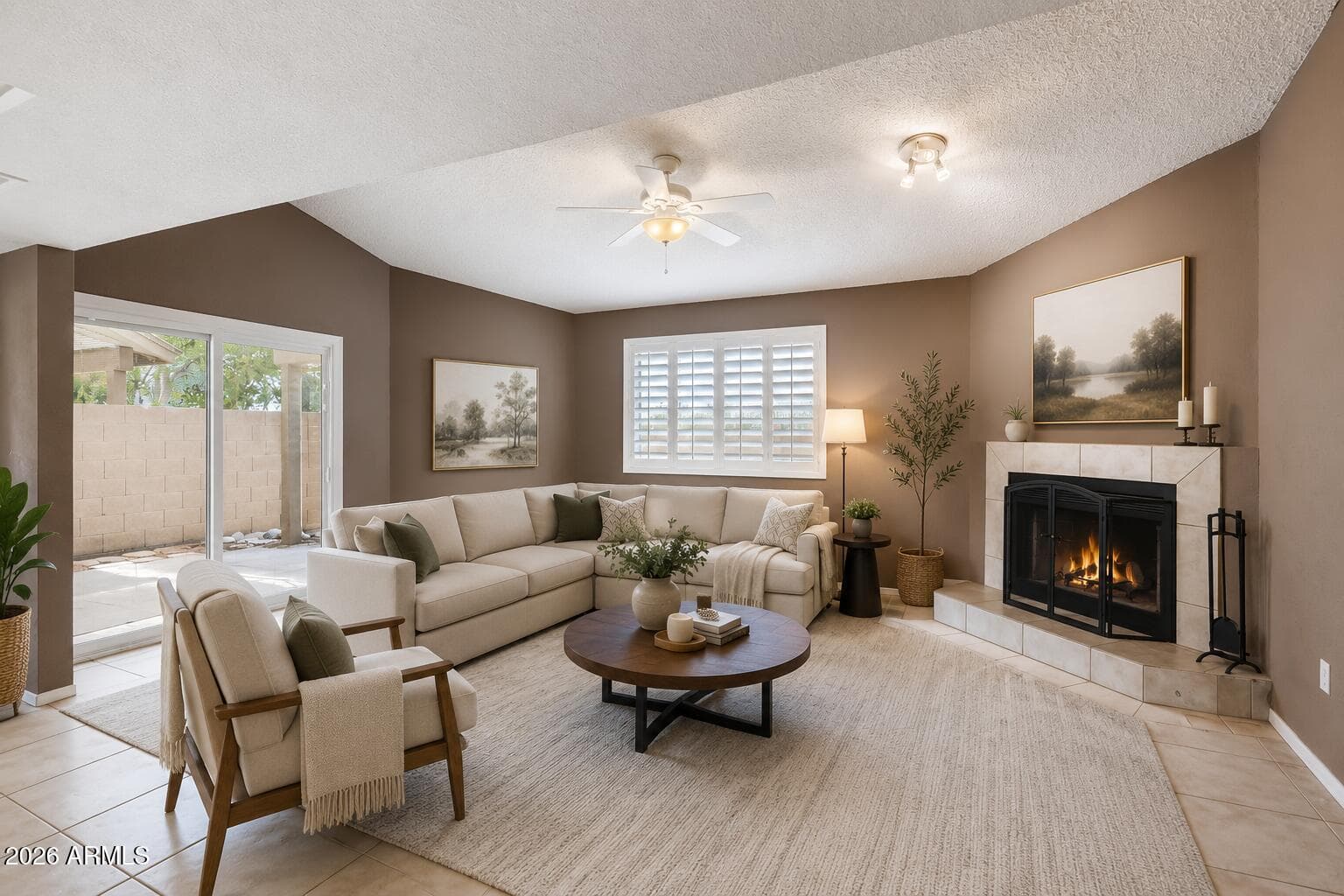 15652 N 38TH Place, Phoenix, AZ 85032 — photo 5 of 18