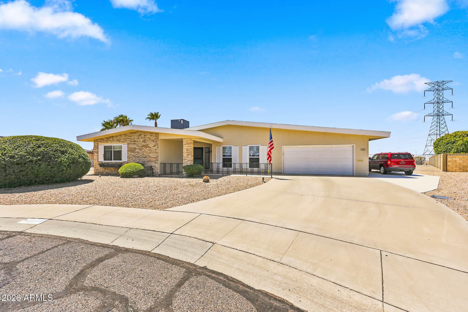 11137 W PALMERAS Drive, Sun City, AZ 85373 — photo 2 of 19