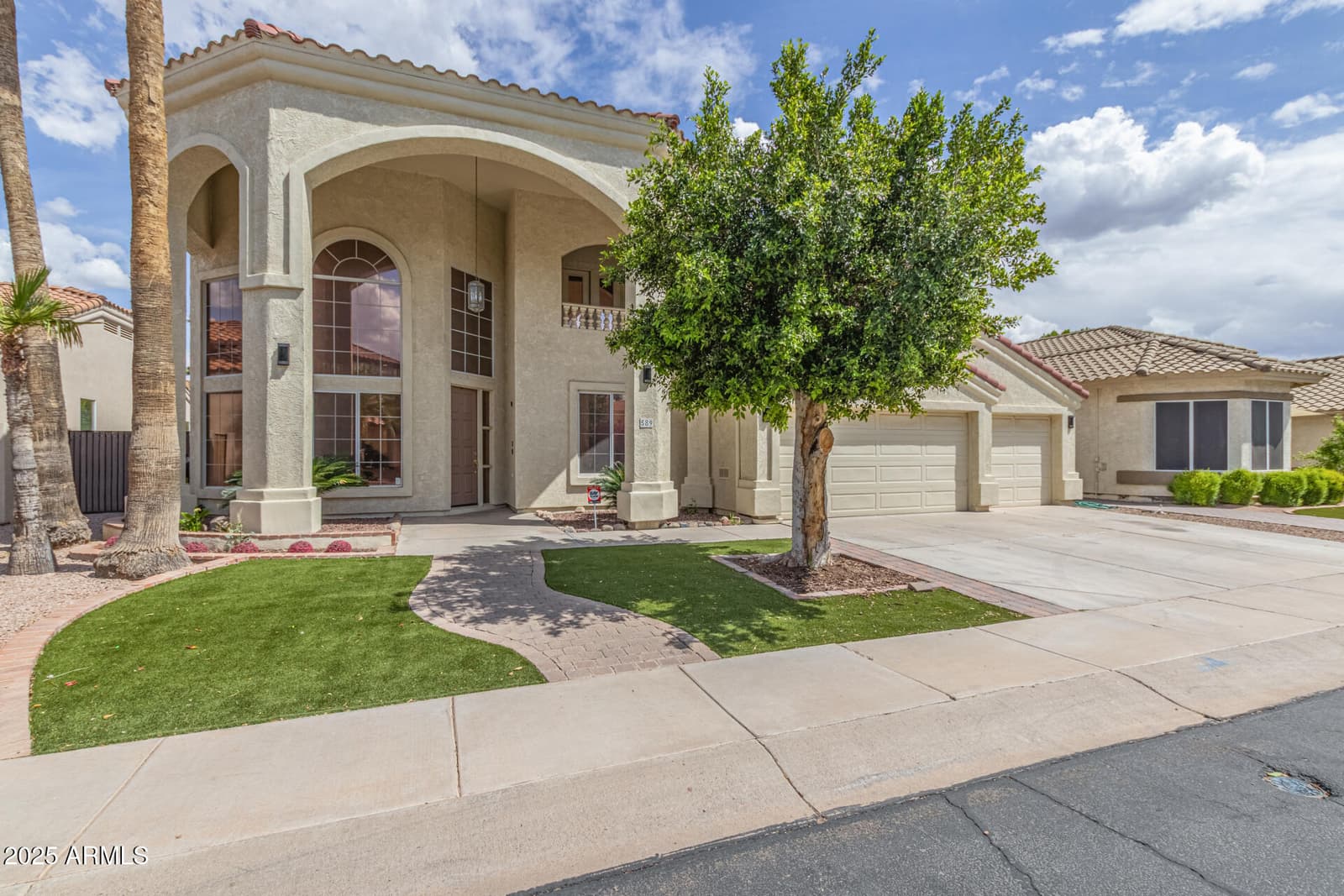 589 N Acacia Drive, Gilbert, AZ 85233 — photo 2 of 45