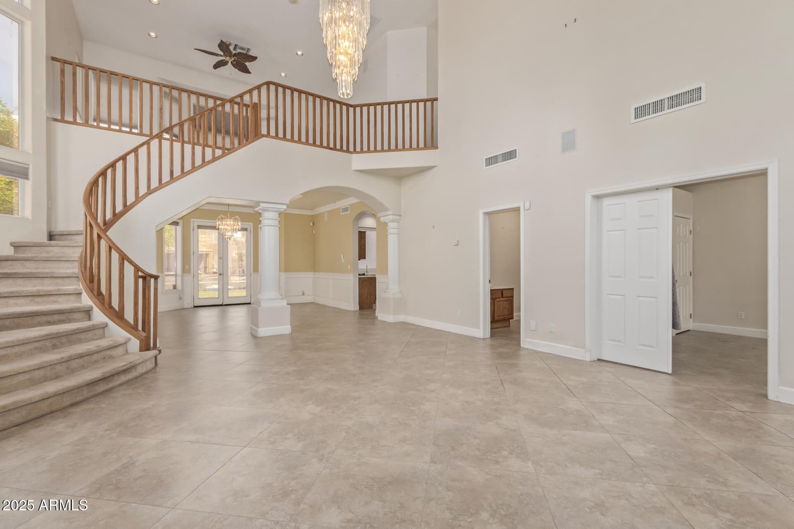 589 N Acacia Drive, Gilbert, AZ 85233 — photo 4 of 45